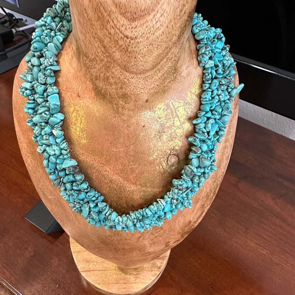 Chic Turquoise Stone Necklace